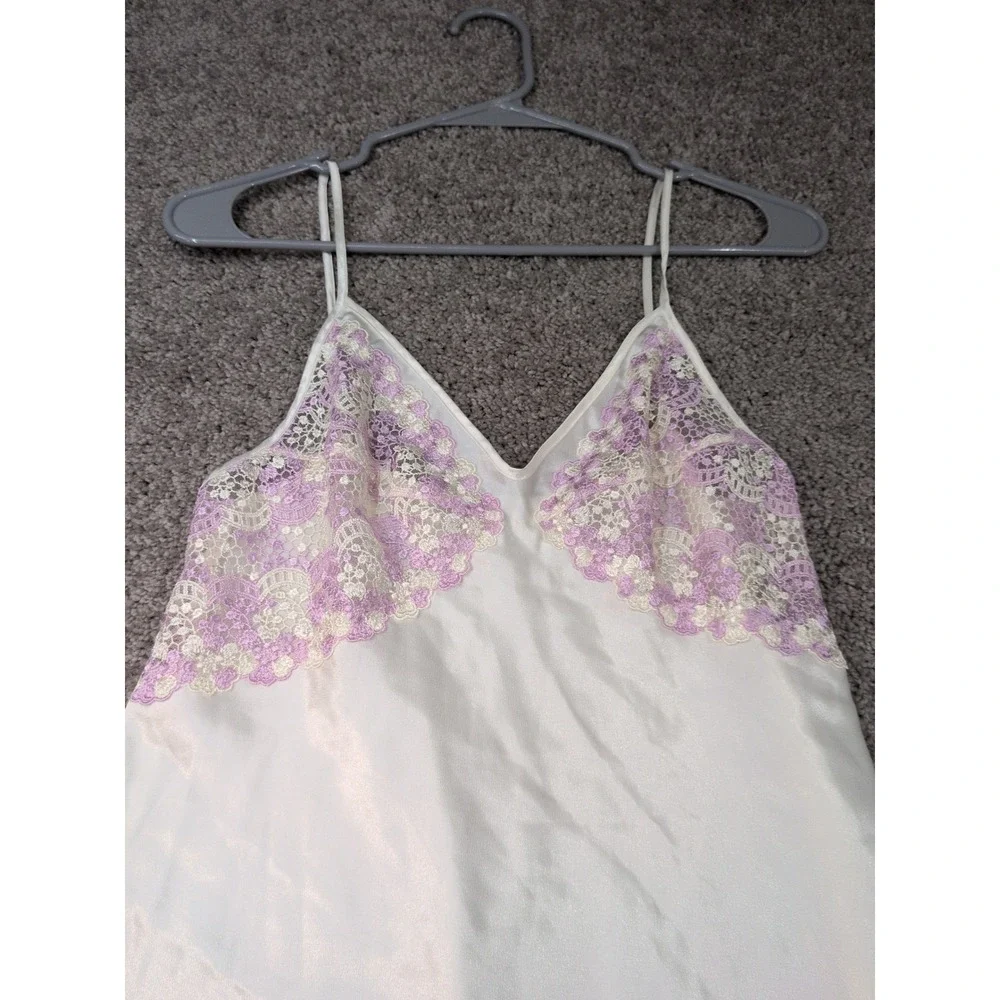 Vera A Sense of Style Ivory Satin Lace Chemise Nightgown Lavender Purple Large - Picture 2 of 7